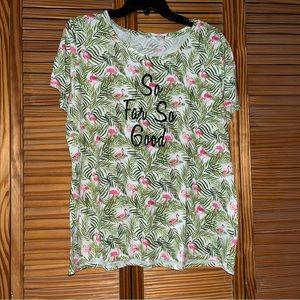 Flamingo Print So‎ Far So Good Graphic Tee Shirt Short Sleeves Size Large